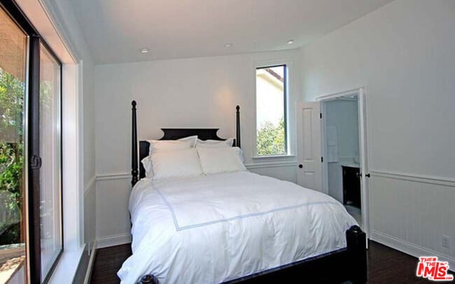 Building Photo - 6780 Shearwater Ln