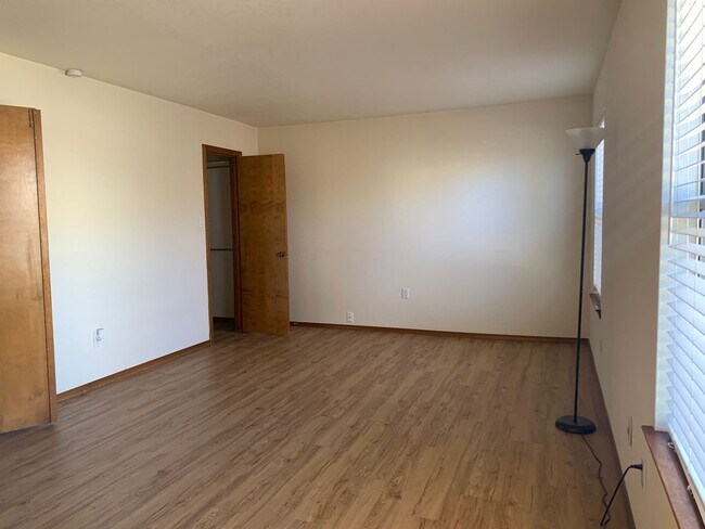 Building Photo - Heritage Hills Rental