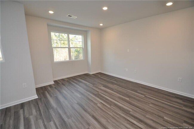Building Photo - 1009 Shoreside Dr