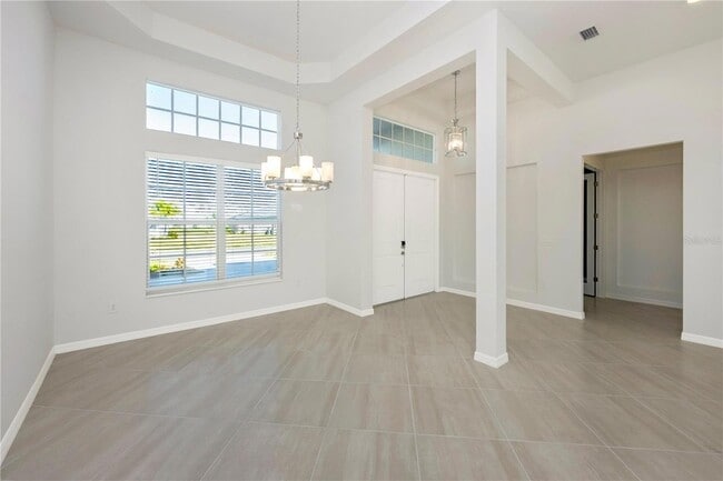 Building Photo - 12655 Wellen Golf St