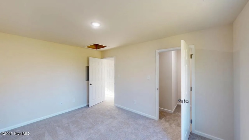 Building Photo - 108 Sandy Springs Dr