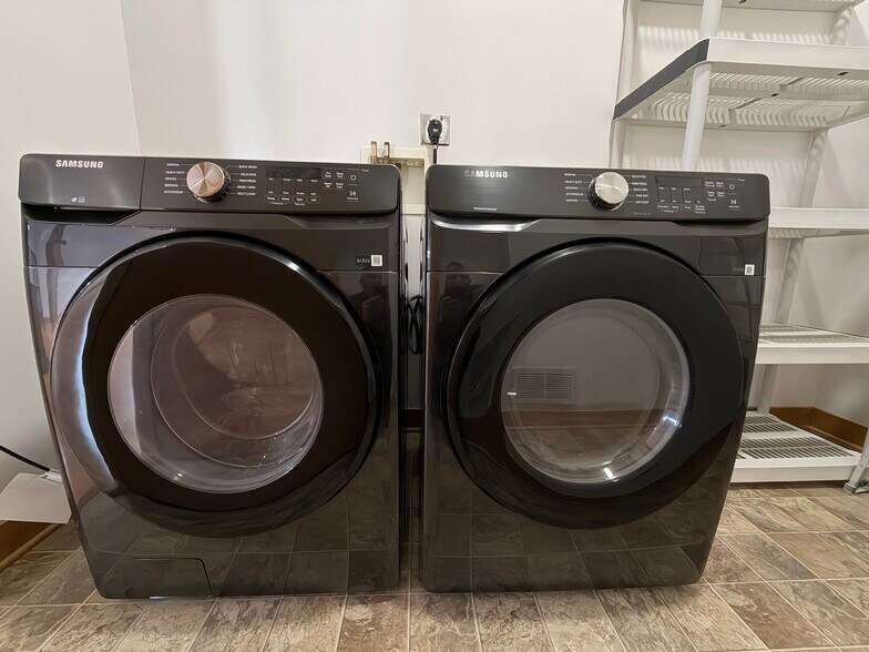 Building Photo - 720 S Marquette St