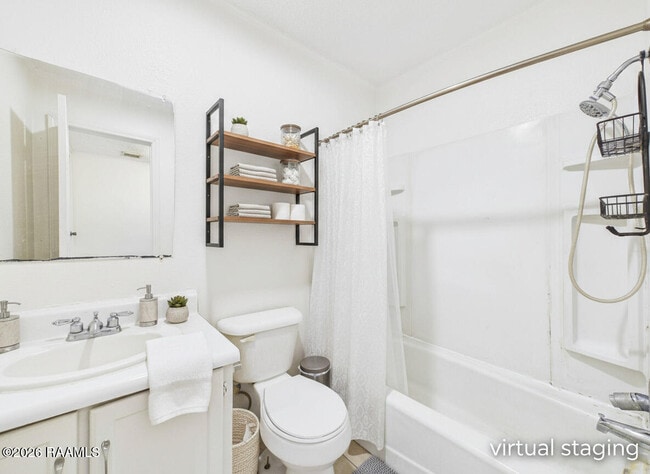 Building Photo - 225 Ryder Dr