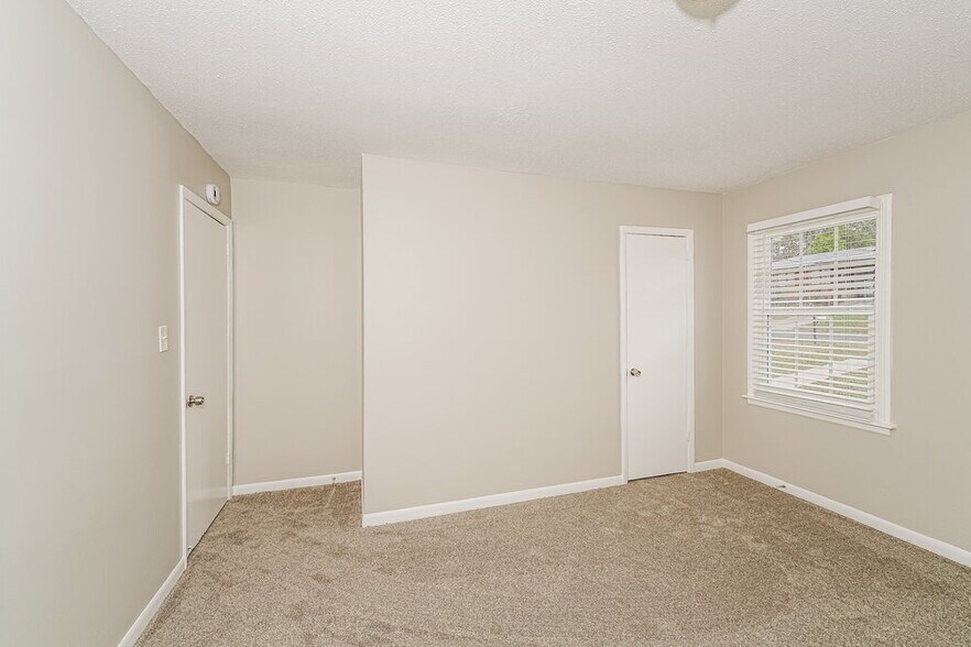 Building Photo - 2516 4th Way NW