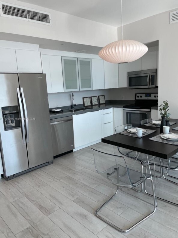 Building Photo - Unit 3407