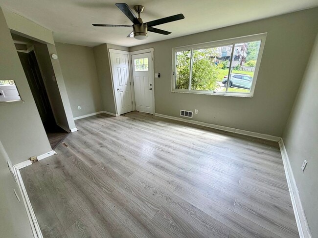 Building Photo - Comfortable 3-Bedroom Ranch with Yard, Garage & Bonus Basement Space