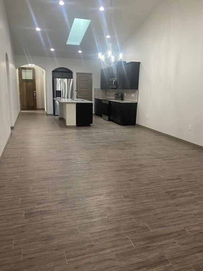 Building Photo - 4027 Apache Pine Pl