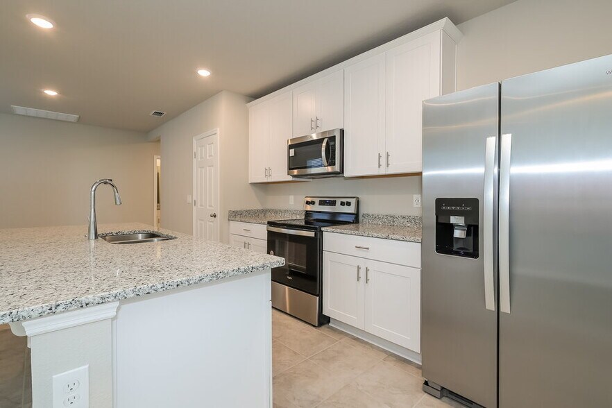Building Photo - 453 Sun Warbler Wy
