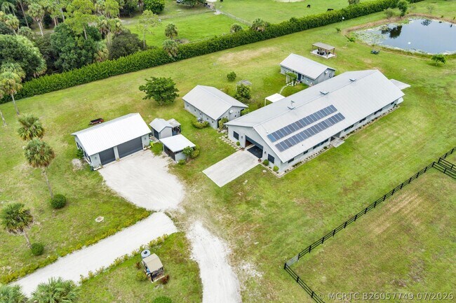Building Photo - 2770 E Rd