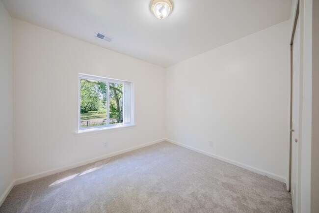 Building Photo - 2472 Hawks Ave