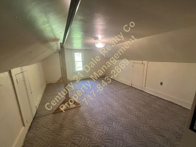 Building Photo - 2 BR, 1 Bath Home in Eastern School District