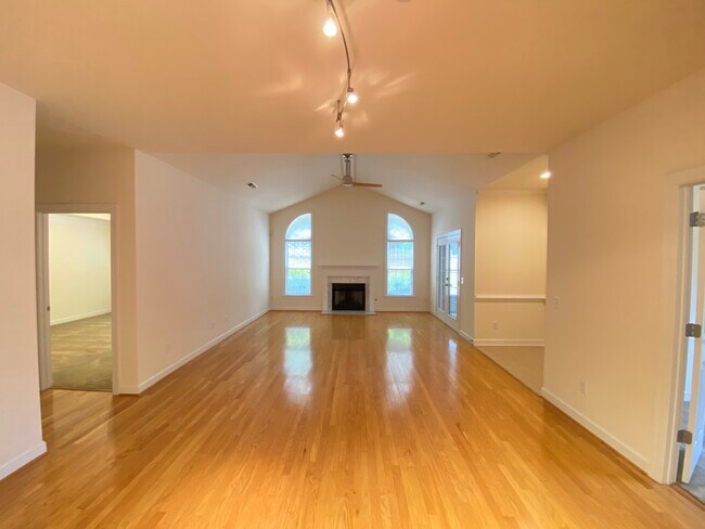 Building Photo - 4700 Ludwell Branch Ct