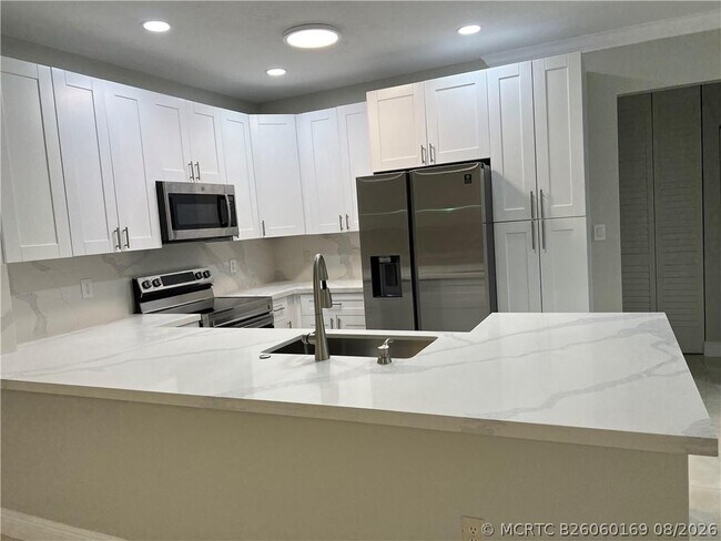 Building Photo - 4602 SW 160th Ave