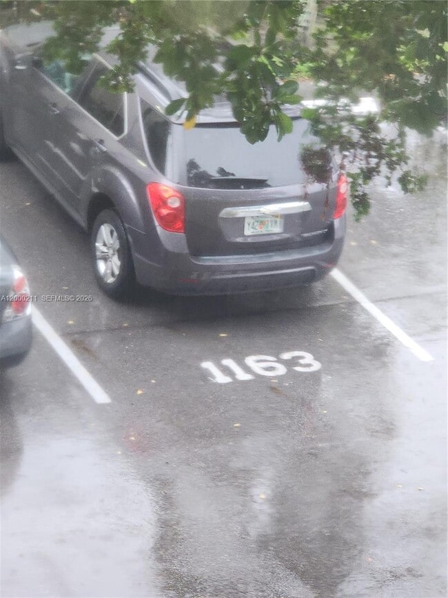 Building Photo - 4222 Inverrary Blvd