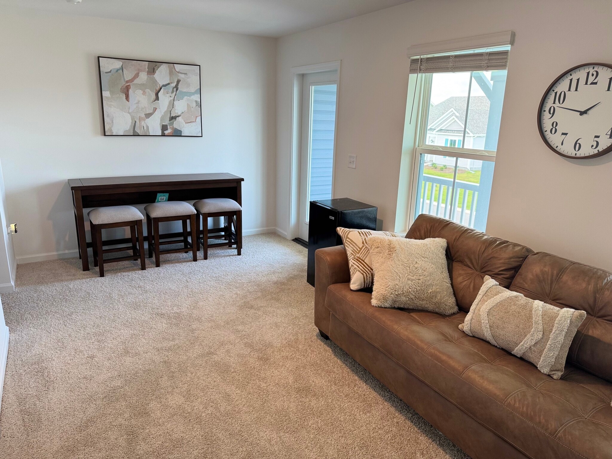 Living Space 2 - 5435 Shelly Lynn Dr