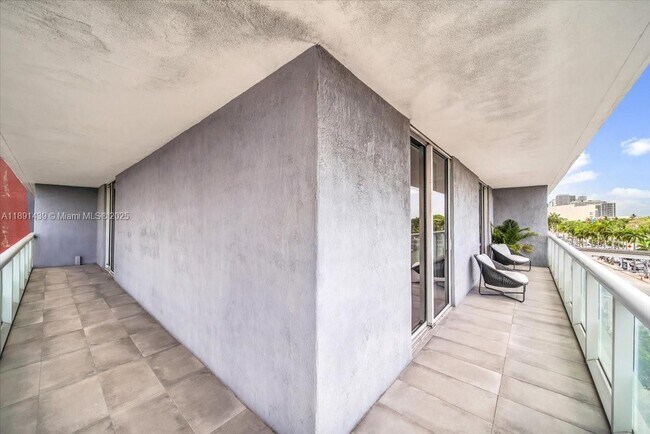 Building Photo - 50 Biscayne Blvd