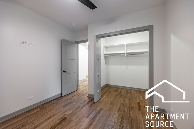 Building Photo - 1341 W Estes Ave