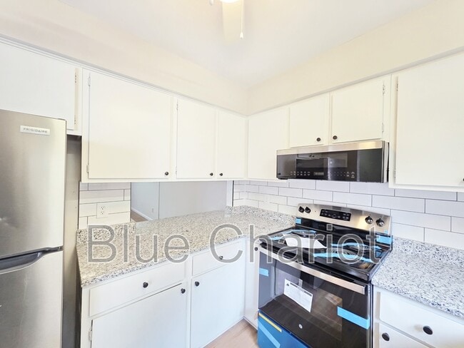 Building Photo - 3775 Guess Rd