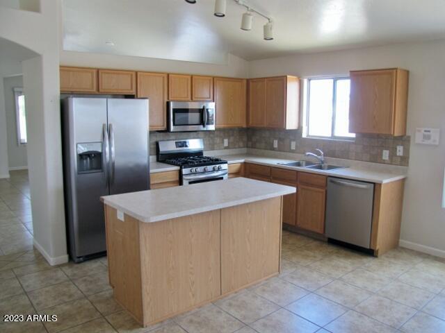 Building Photo - 2379 Copperwood Dr