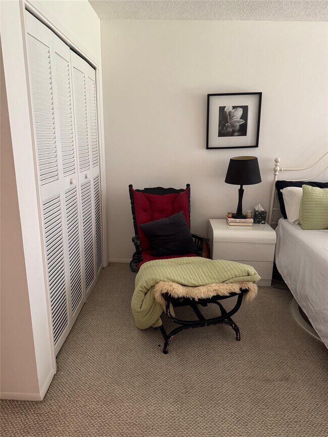 Building Photo - 3000 S Course Dr