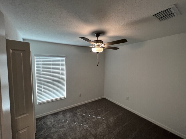 Building Photo - 12767 Weston Oaks Ln