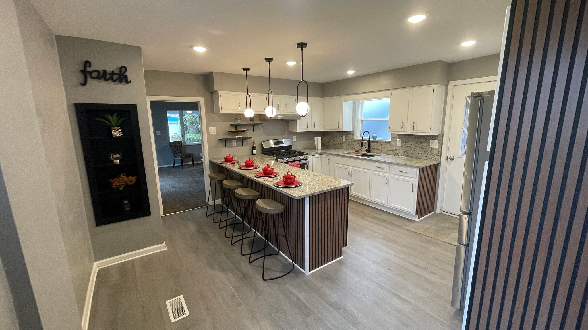 Building Photo - 505 Monongahela Ave