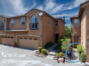 Building Photo - Beautiful gated Tiara 3 bedroom condo