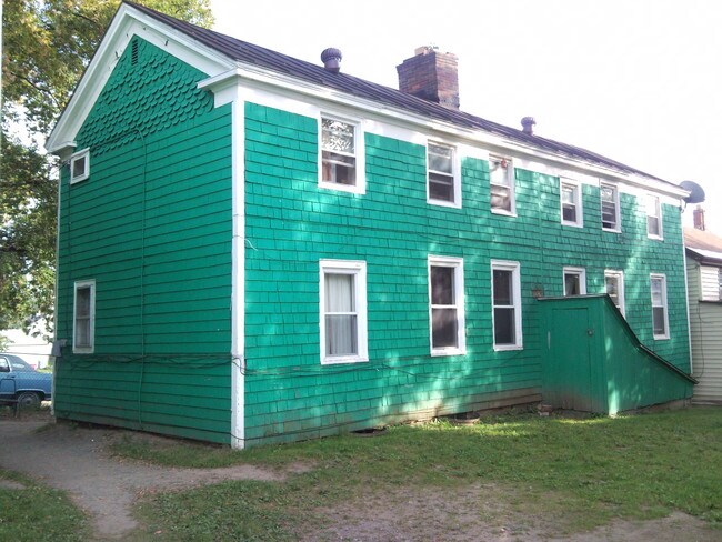Building Photo - 519 W Dominick St