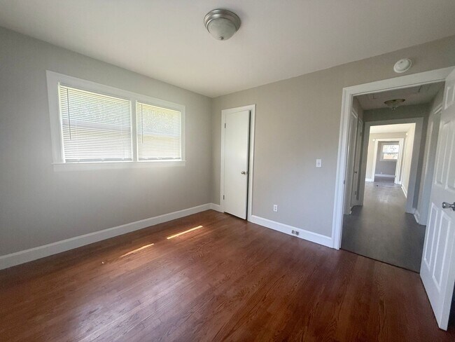 Building Photo - 4-Bedroom Home Walking Distance to Tennessee Tech