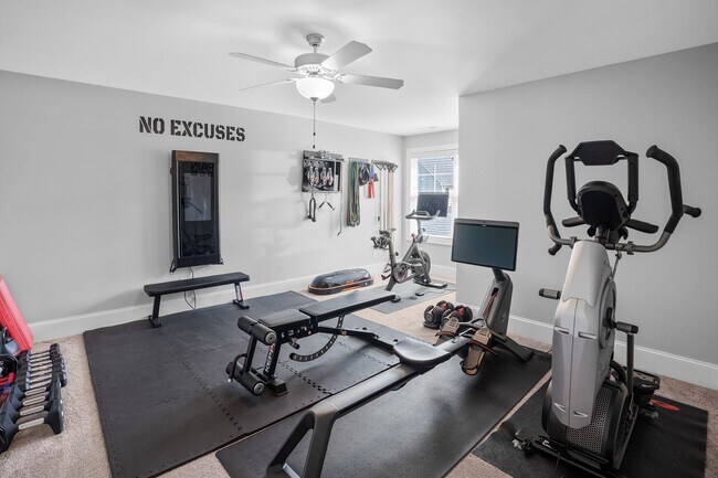 Building Photo - Stunning 4 bedroom 2.5 bath home located in Hampstead Wyndwater Community