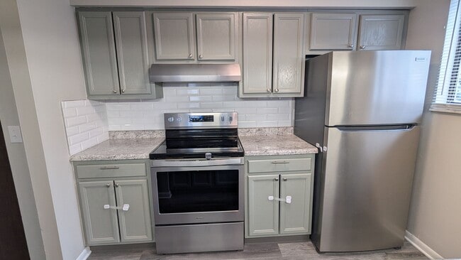 Building Photo - MN Cedar Village (801)