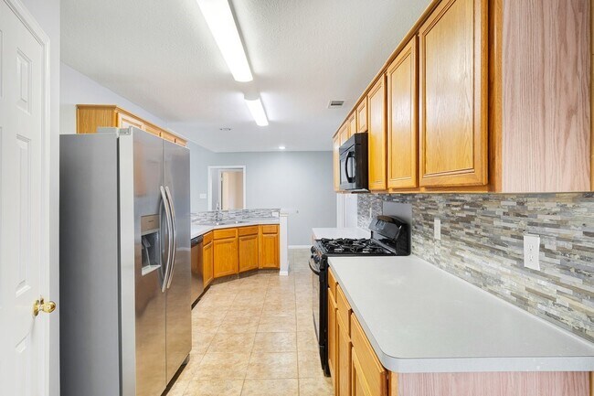 Building Photo - 2922 Abbey Field Dr