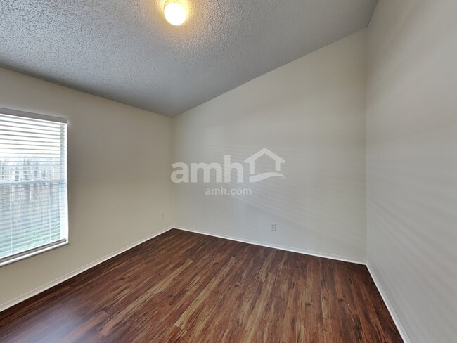 Building Photo - 957 Islander Ave