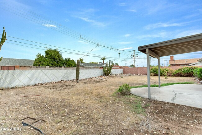 Building Photo - 3920 W Tuckey Ln