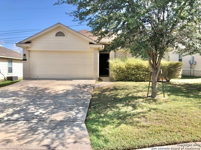 Building Photo - 9807 Marbach Bend