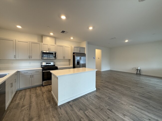 Building Photo - 3087 Thyme Pl