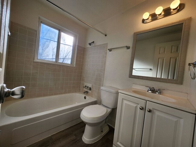 Building Photo - 7145 Alegre Cir