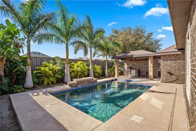 Building Photo - 35 N 30th St