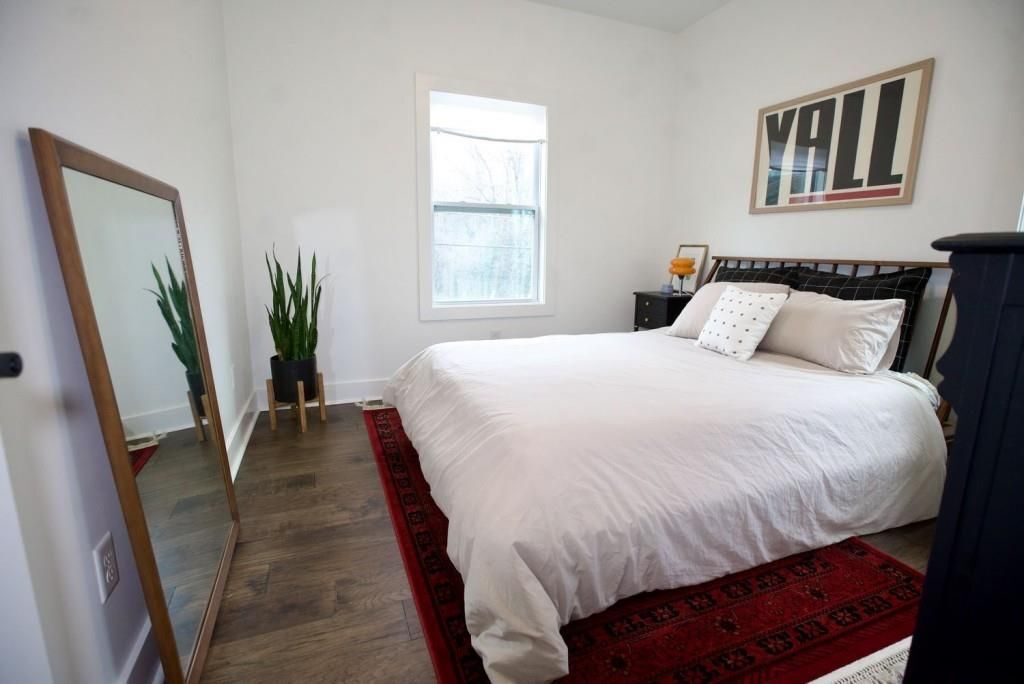 Building Photo - 1718 Line St