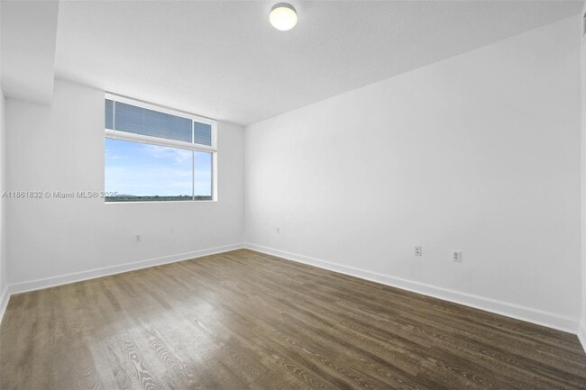 Building Photo - 140 S Dixie Hwy