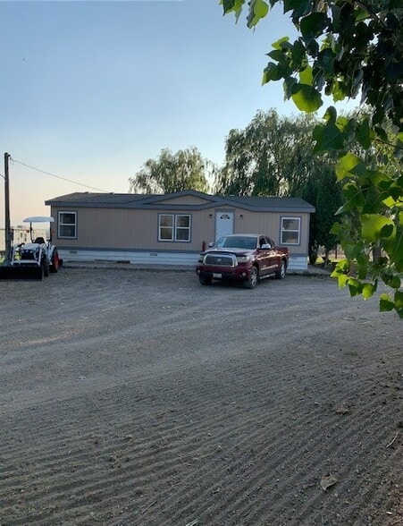 Building Photo - 2963 Rd S SW