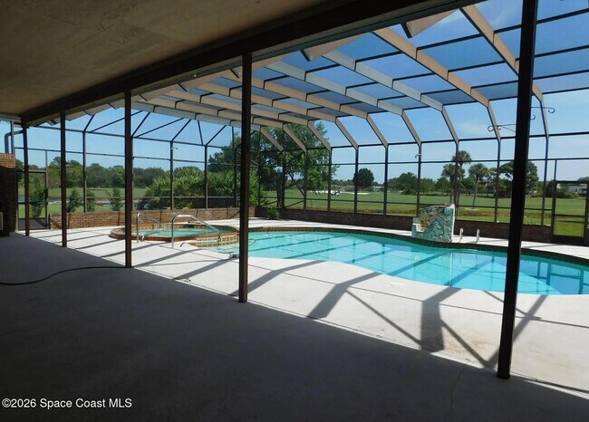 Building Photo - 649 Woodbridge Dr