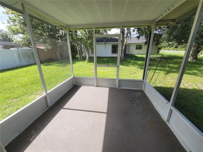 Building Photo - 723 Bobolink Ct