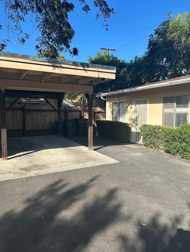 Building Photo - 72 S Parkwood Ave