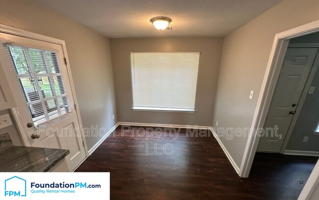 Building Photo - 2564 Lynnfield Rd
