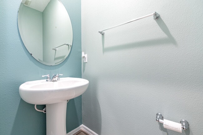 Building Photo - 11638 Woodleaf Dr