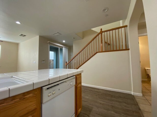 Building Photo - Charming 3-Bedroom, 2.5-Bath, 1,453 Sq. Ft...