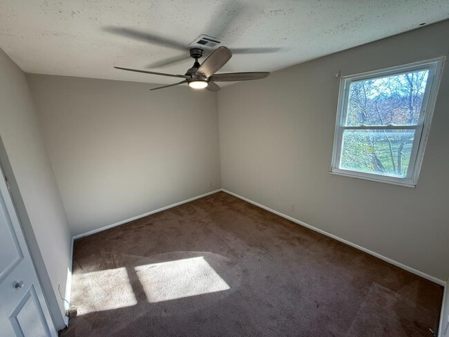 Building Photo - 4617 Longbranch