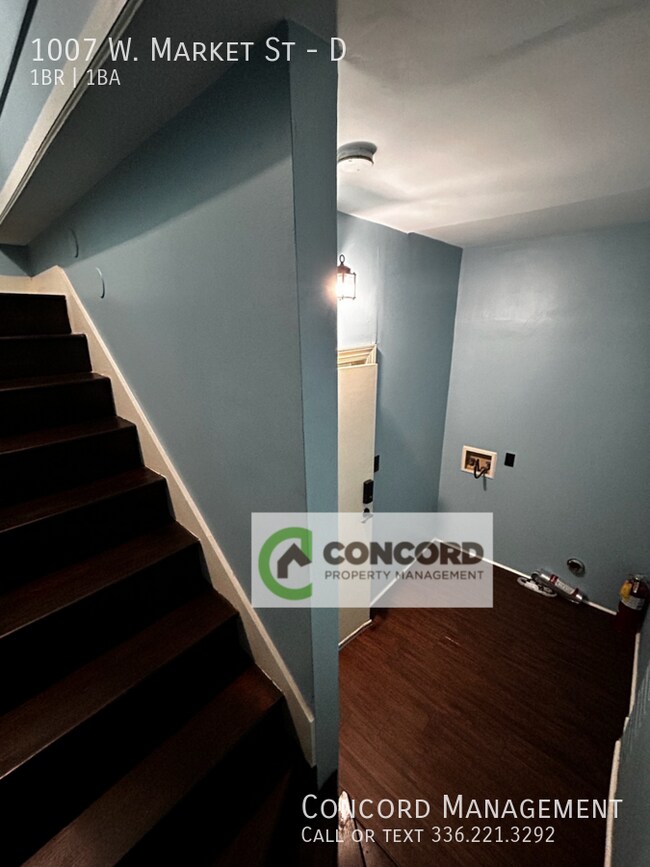 Building Photo - 1007 W Market St