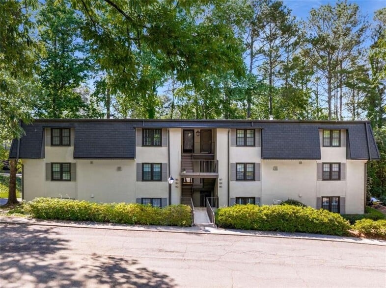 Building Photo - 183 Triumph Dr NW